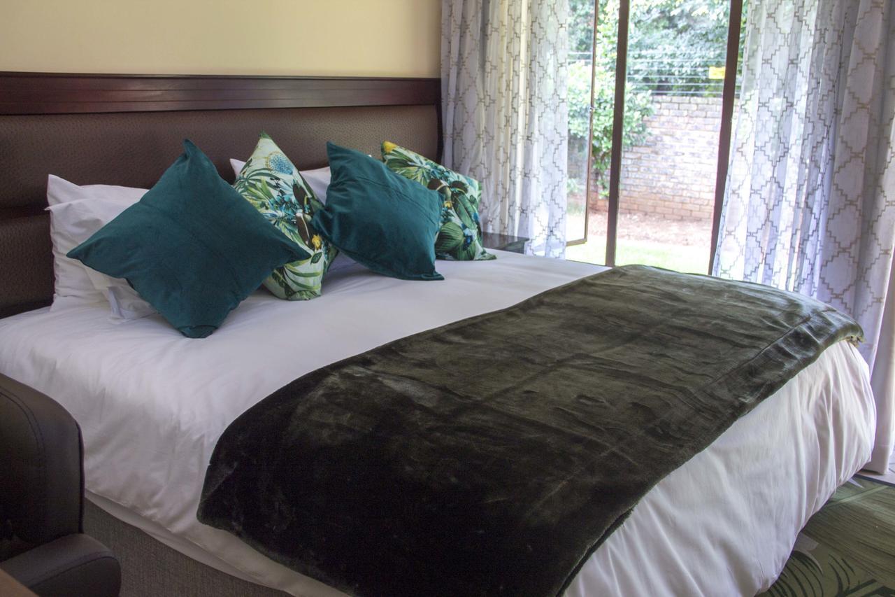 Riverton Manor Centurion Ngoại thất bức ảnh