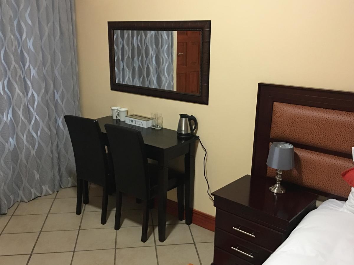 Riverton Manor Centurion Ngoại thất bức ảnh